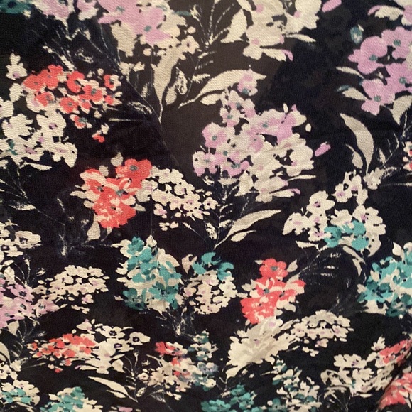 LOFT Mixed Media Floral Ruffle Shell - Navy, Pink, Teal and White- Like New! - Picture 4 of 6